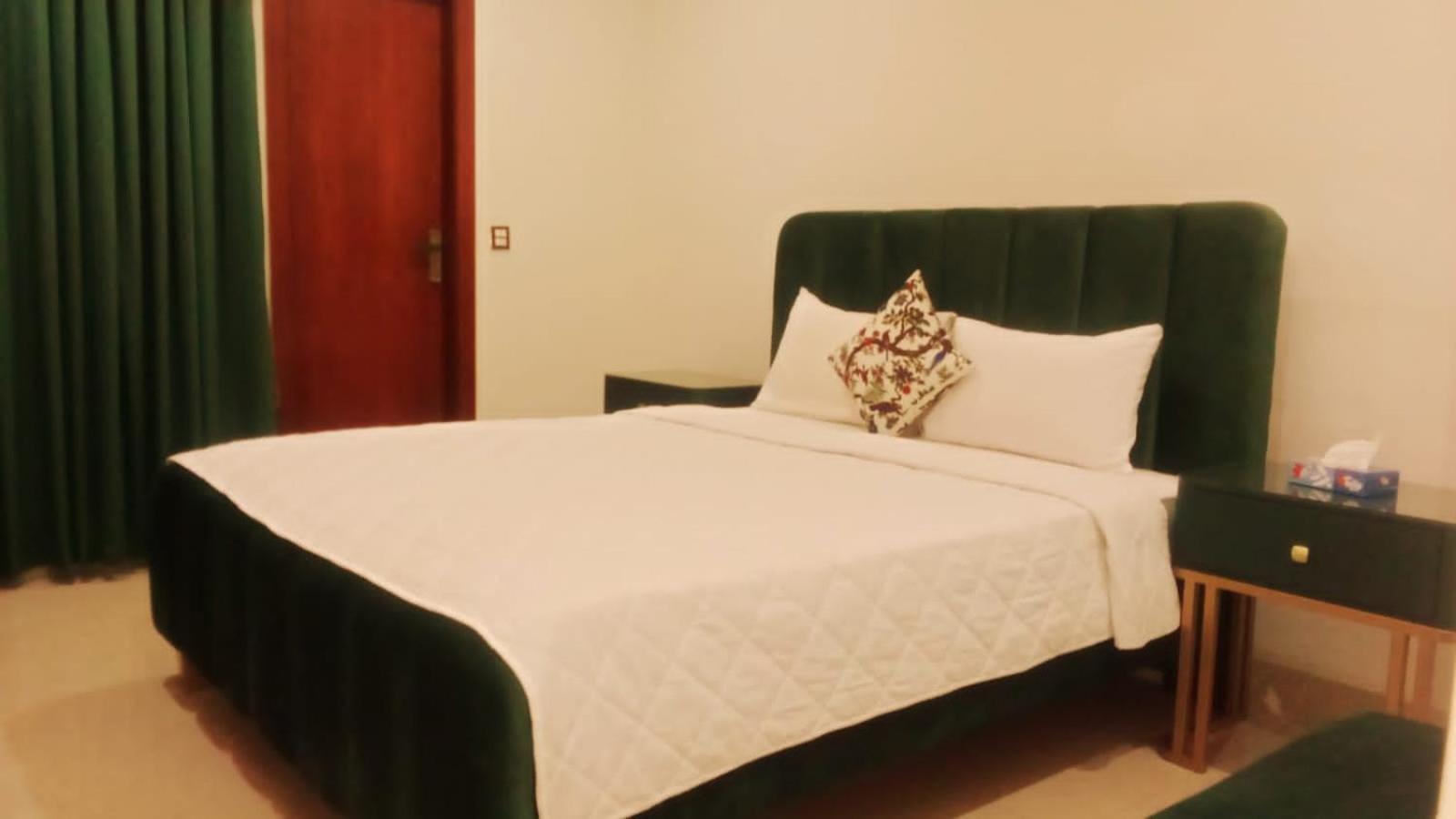 Royal Galaxy Hotel & Residence - Near Islamabad International Airport & Motorway エクステリア 写真