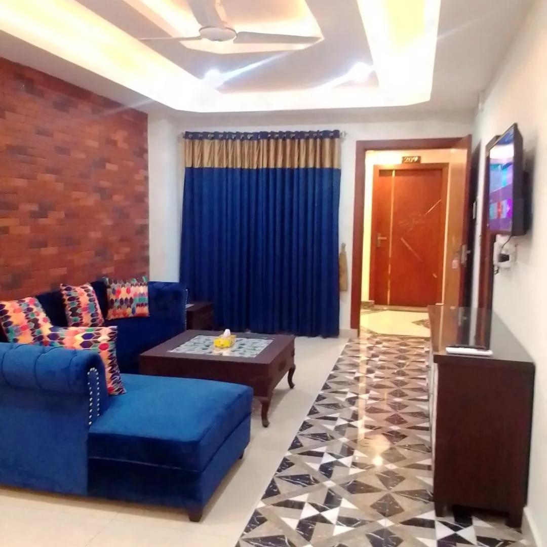 Royal Galaxy Hotel & Residence - Near Islamabad International Airport & Motorway エクステリア 写真