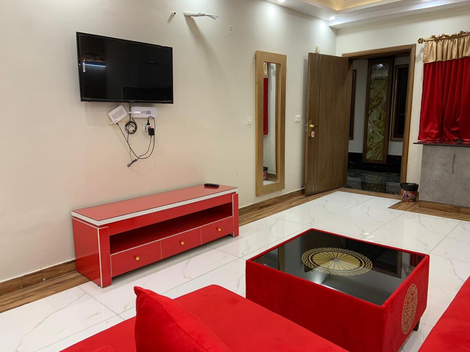 Royal Galaxy Hotel & Residence - Near Islamabad International Airport & Motorway エクステリア 写真