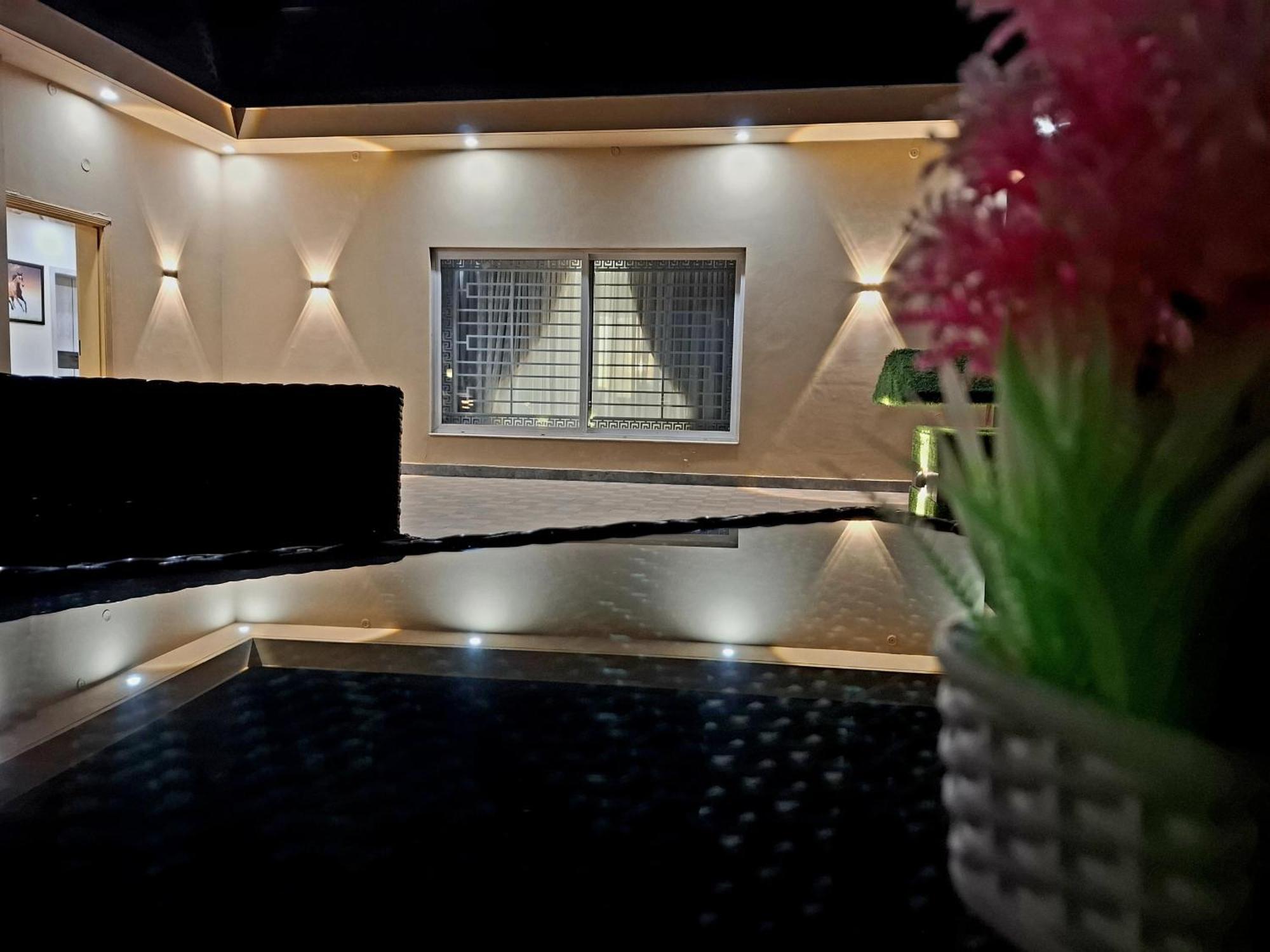 Royal Galaxy Hotel & Residence - Near Islamabad International Airport & Motorway エクステリア 写真