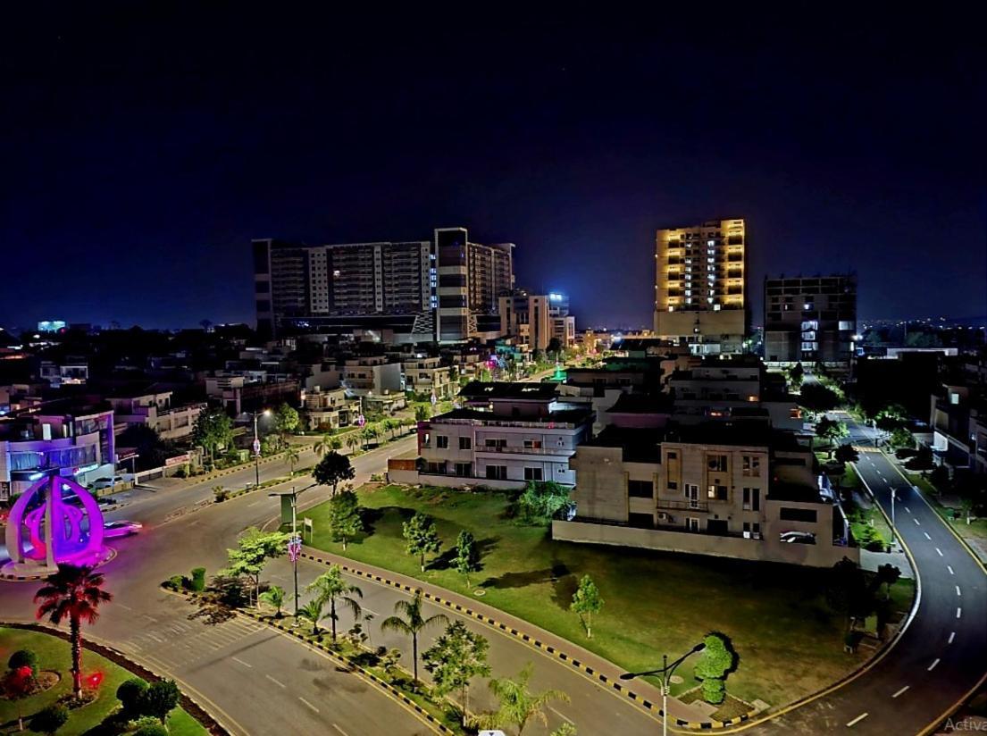 Royal Galaxy Hotel & Residence - Near Islamabad International Airport & Motorway エクステリア 写真