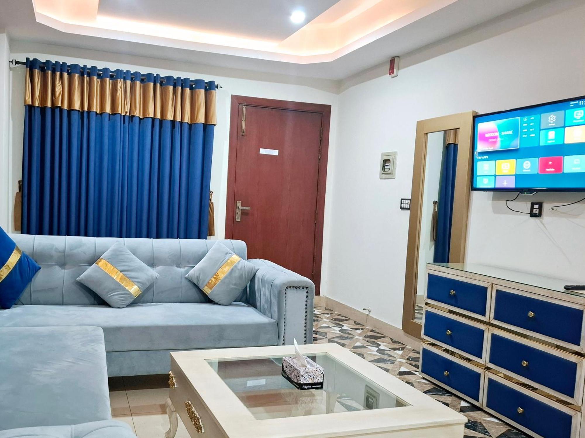 Royal Galaxy Hotel & Residence - Near Islamabad International Airport & Motorway エクステリア 写真