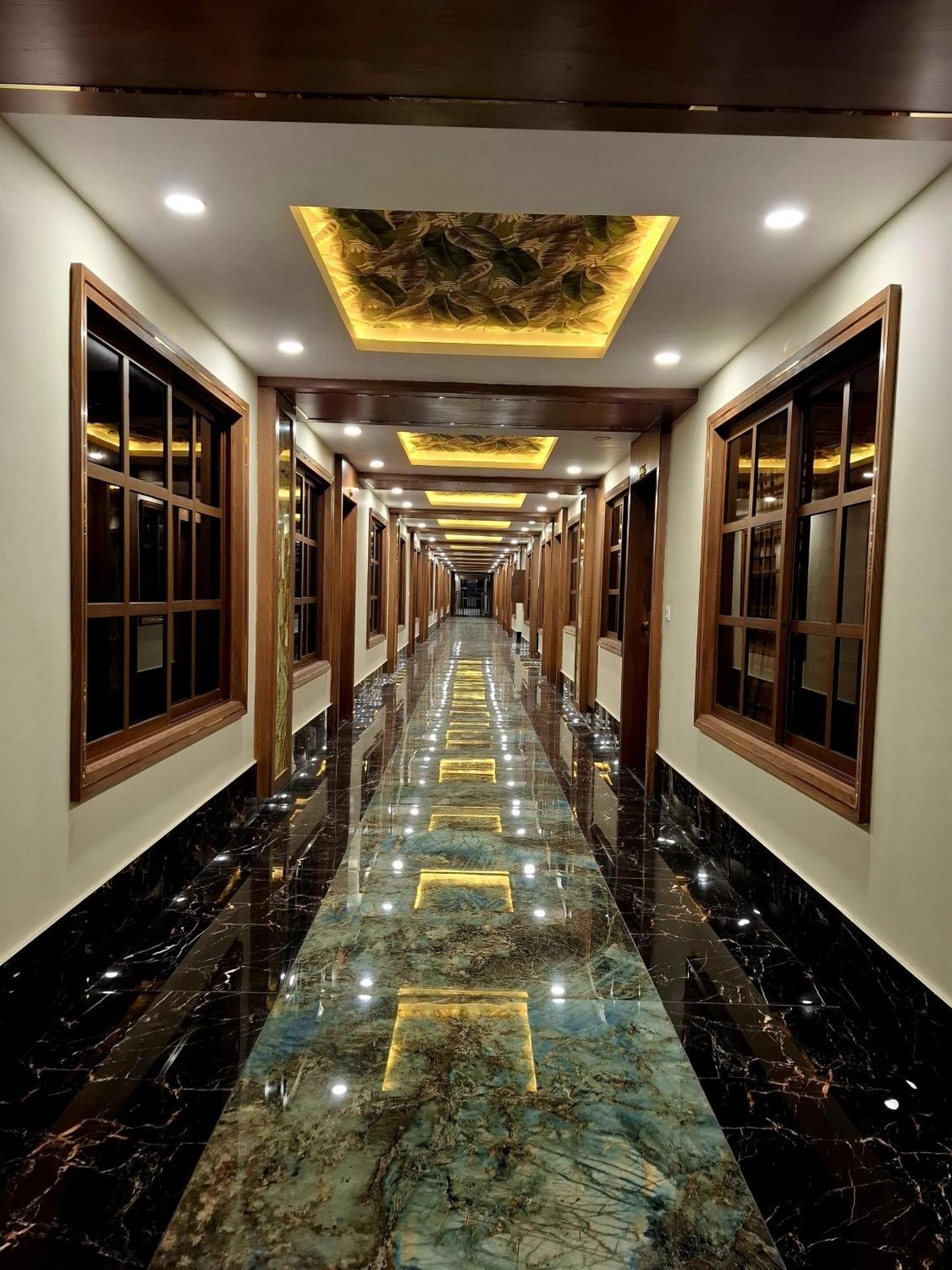Royal Galaxy Hotel & Residence - Near Islamabad International Airport & Motorway エクステリア 写真